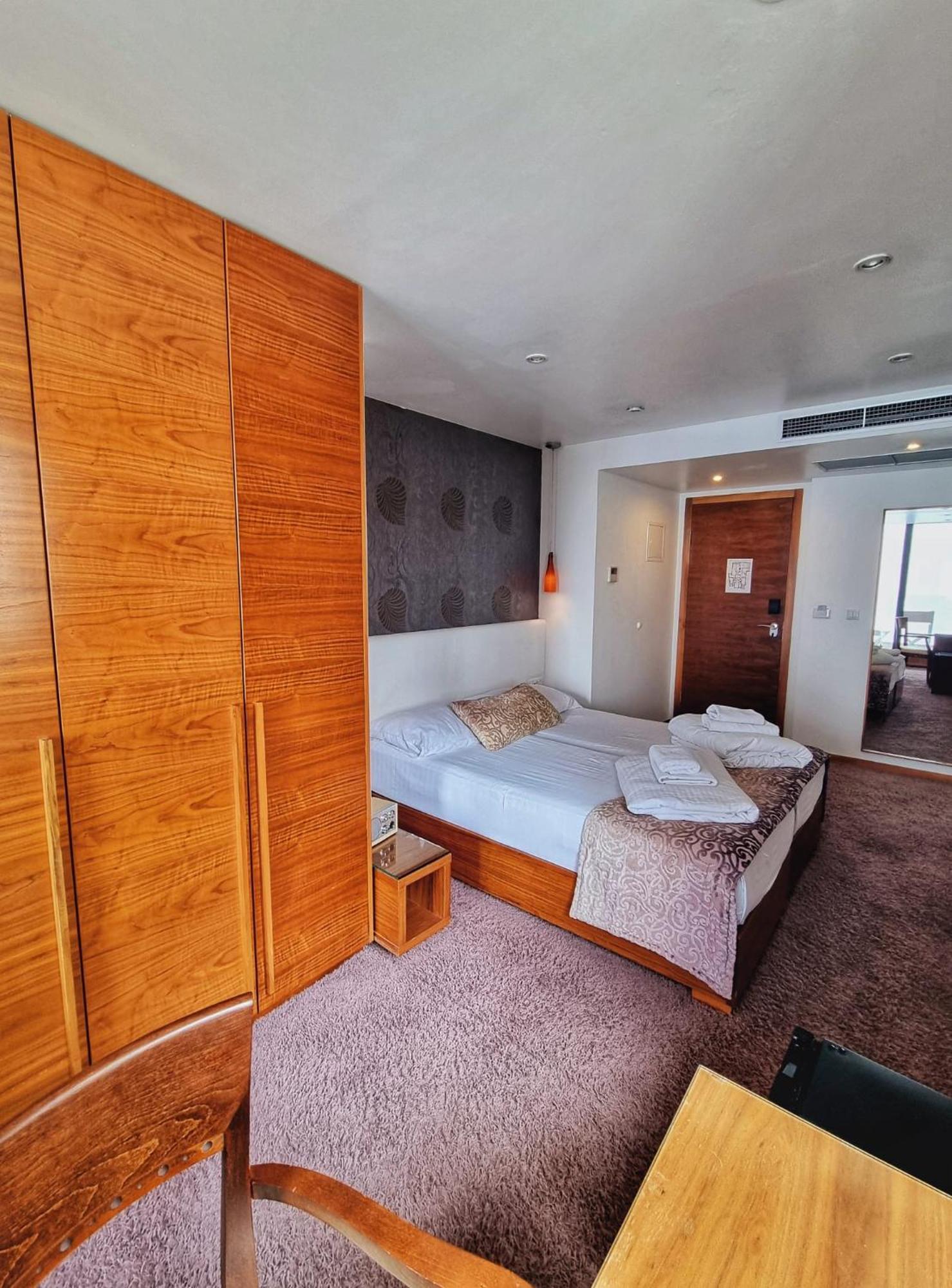Hotel Gala Split Подстрана Экстерьер фото